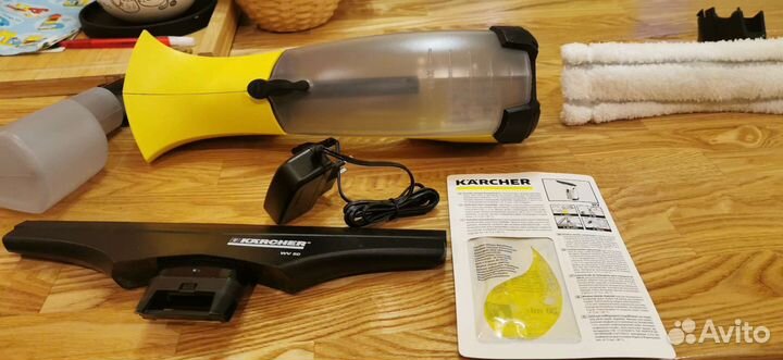 Аккумуляторный стеклоочиститель Karcher wv 50 plus