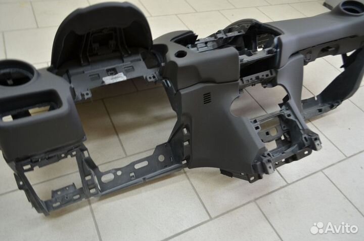 Торпедо панель приборов Форд Фиеста