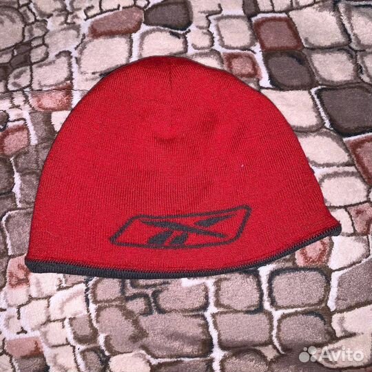 Шапка reebok двухсторонняя