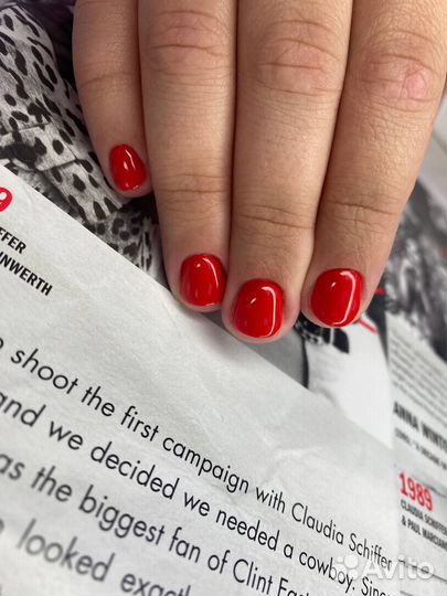 Модель на маникюр