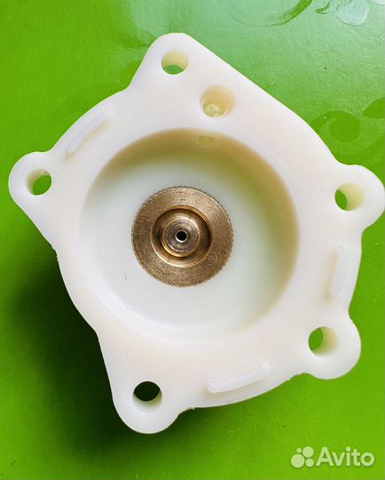 Крышка гидроблока Bosch WR-10#13 (8738710131)