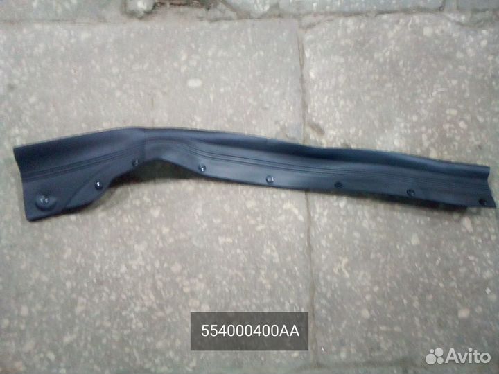 Уплотнитель грязезащитный задней левой двери