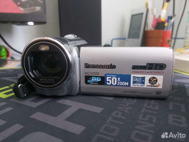 Видеокамера Panasonic HC V500