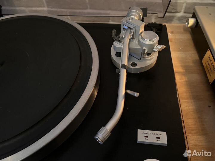 Проигрыватель винила Yamaha GT-1000