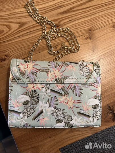 Сумка клатч guess,оригинал