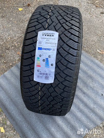 Nokian Tyres Hakkapeliitta R5 SUV 255/55 R18 109R