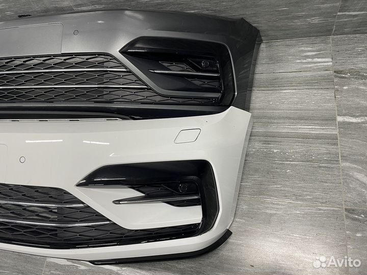 Бампер передний в сборе R-Line Touran Тоуран