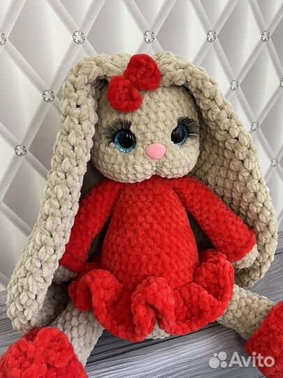 Вязаная игрушка Зайка ручной работы