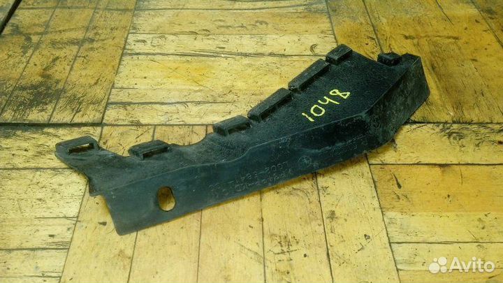 Водосток лобового стекла (жабо) правый Nissan Juke