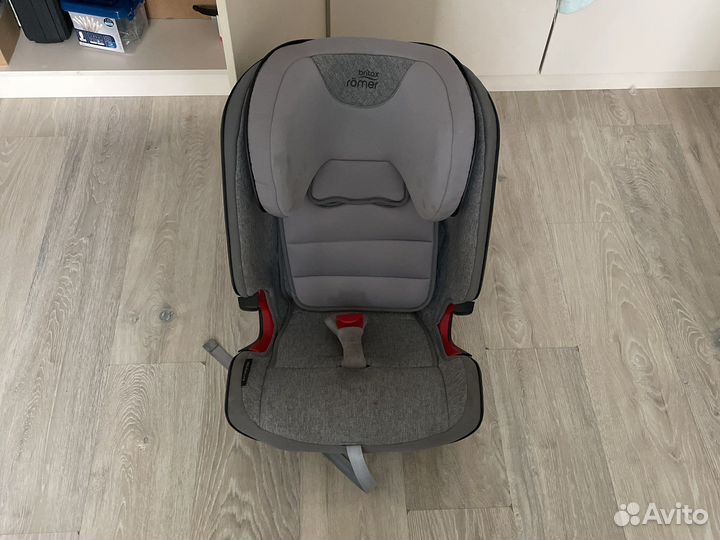 Автокресло britax romer advansafix IV r