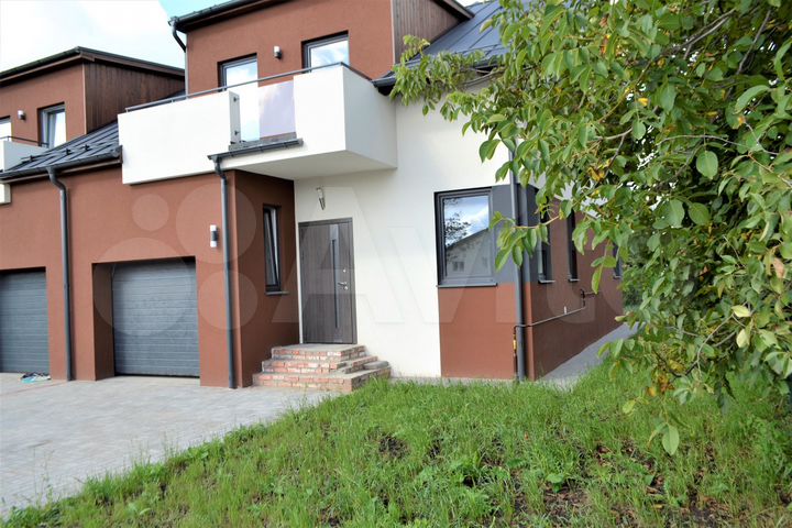 Таунхаус 160 м² на участке 3 сот.