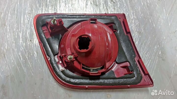 Фонарь крышки багажника задний правый Mazda 3 BK