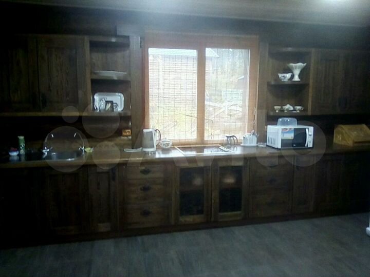 Дом 383 м² на участке 1,5 га