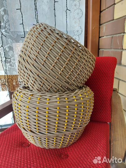 Кашпо для цветов из ротанга