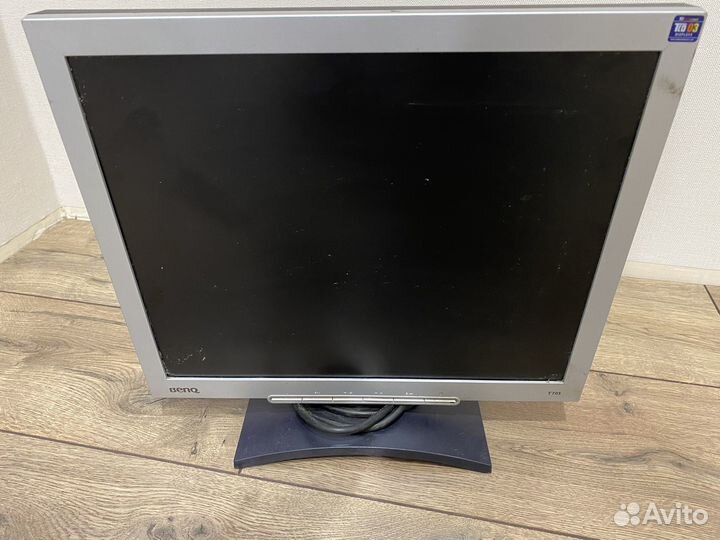 Монитор Benq Q7T4
