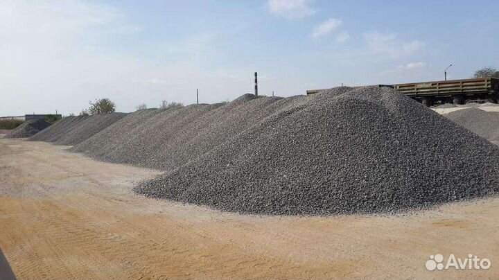 Щебень известняковый, вторичный, гравийный