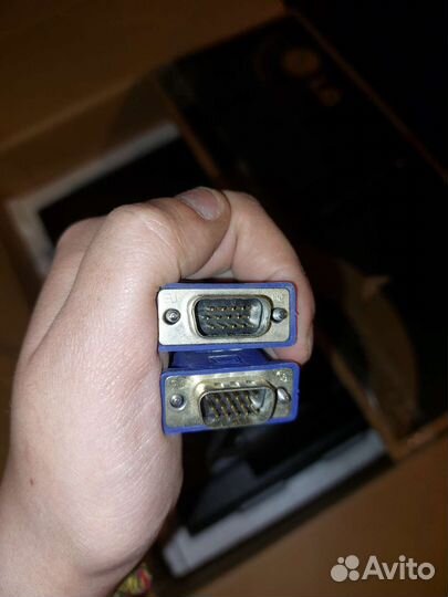 Монитор LG Flatron L1719S-SF в коробке