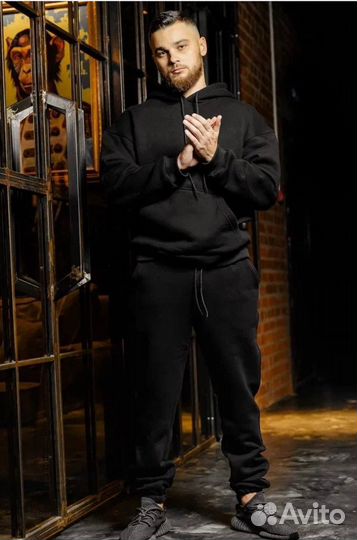 Костюм мужской