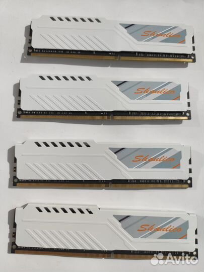 Оперативная память DDR4 32Gb (4x 8Gb) 2666Mhz