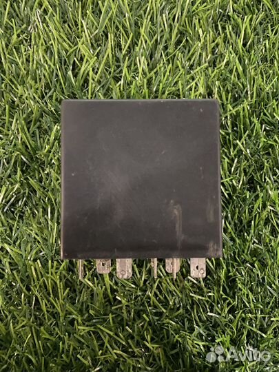 Реле стеклоочистителя Audi A4 (B5)