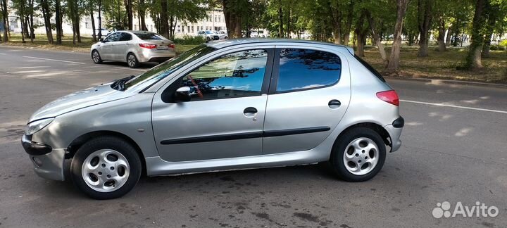 Peugeot 206 1.4 AT, 2002, 173 000 км