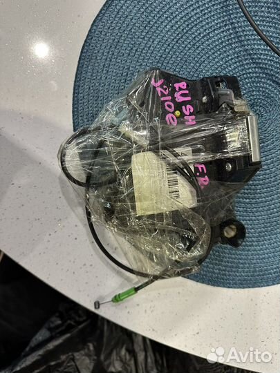 Замок на дверь Toyota rush