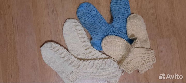 Носки и тапочки вязаные