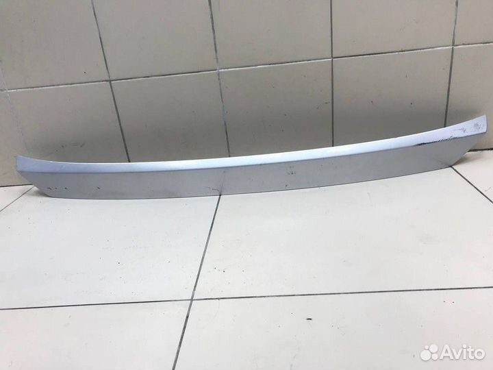 Накладка крышки багажника Toyota RAV4