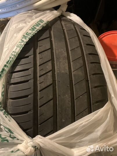 Jinyu YH18 255/60 R18