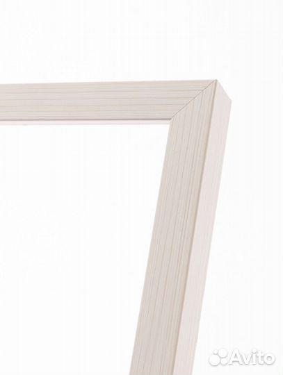 Зеркало настенное в раме