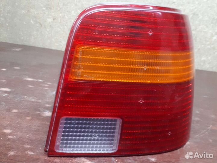 Задний правый фонарь фольксваген гольф 4