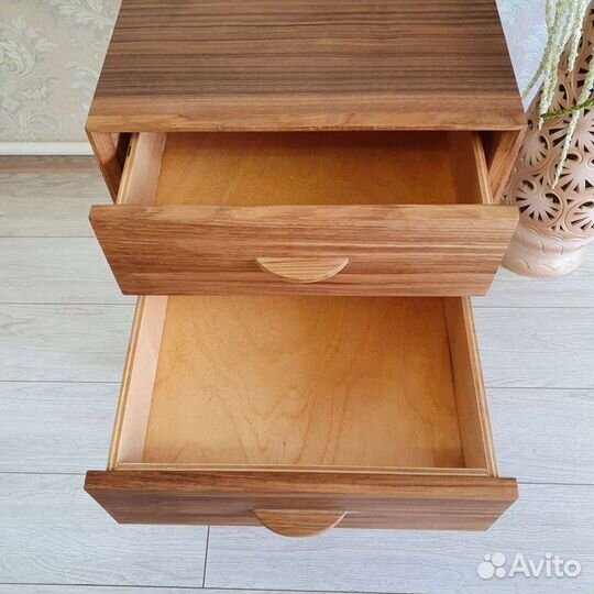 Тумбочка прикроватная из массива, скандинавский ст