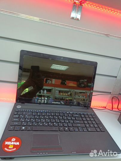 Ноутбук eMachines i3