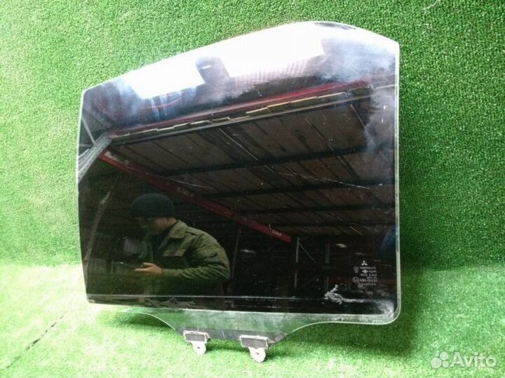 Стекло двери заднее левое Mitsubishi Lancer 9