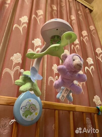 Мобиль на кроватку fisher price с проектором