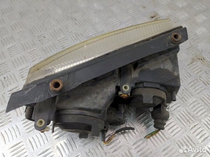 Фара Volkswagen Passat 5/B5+ (1996-2005)