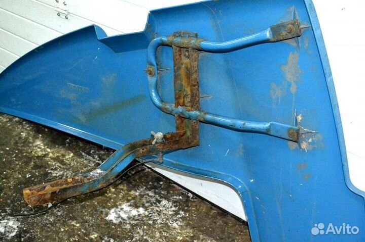 Спойлер кабины боковой, верхний правый volvo FH12