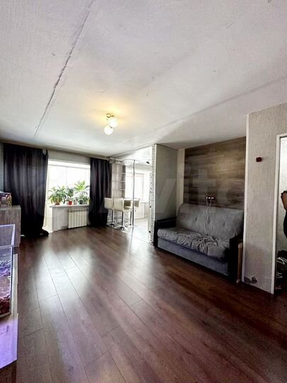 2-к. квартира, 43 м², 3/5 эт.