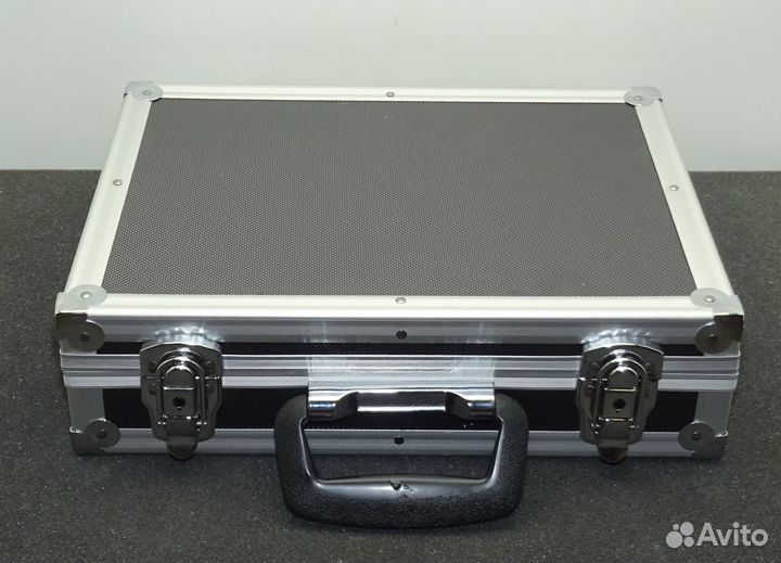 Накамерный монитор Ikan VL7-DK-C