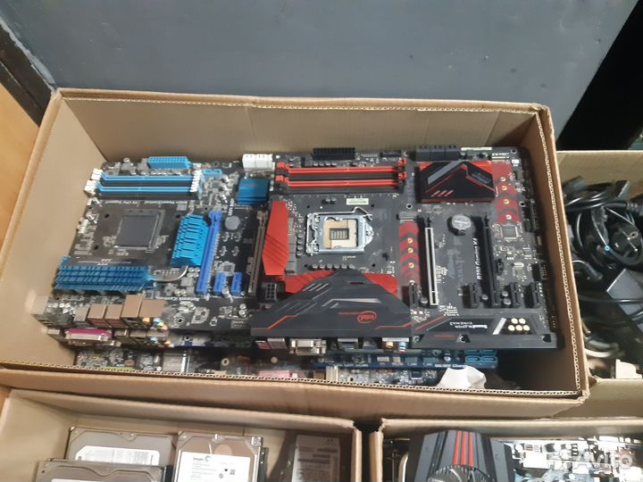 Материнские платы комплектующие на запчасти