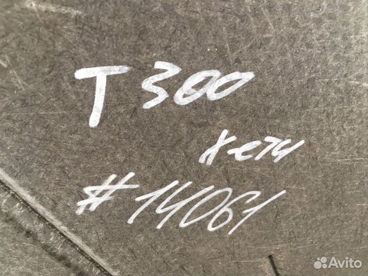 Обшивка багажника - напольное покрытие (ковролин)