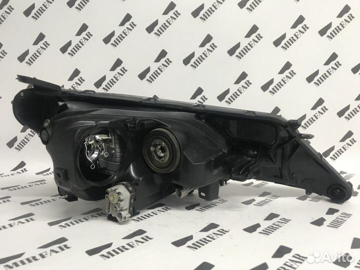 Фара левая Toyota RAV4 CA40 2012-2015 xenon