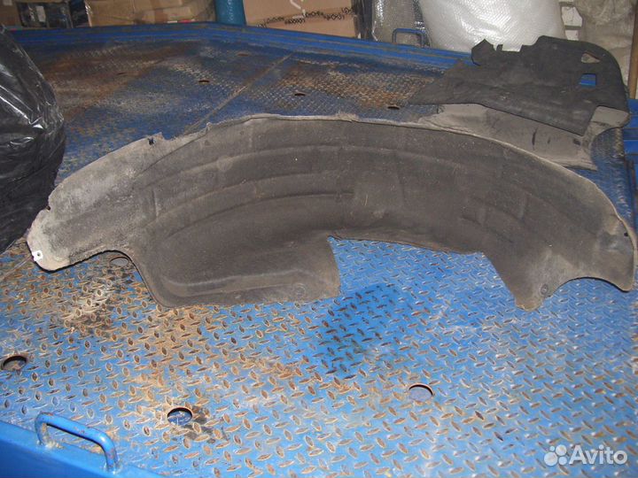 Форд мондео 4 Подкрылок задний R