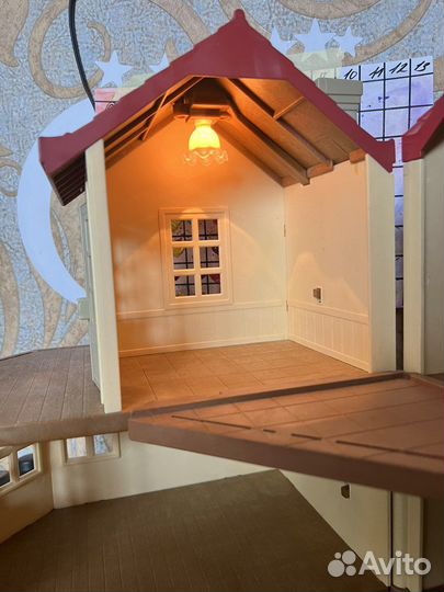 Большой двухэтажный Sylvanian families дом