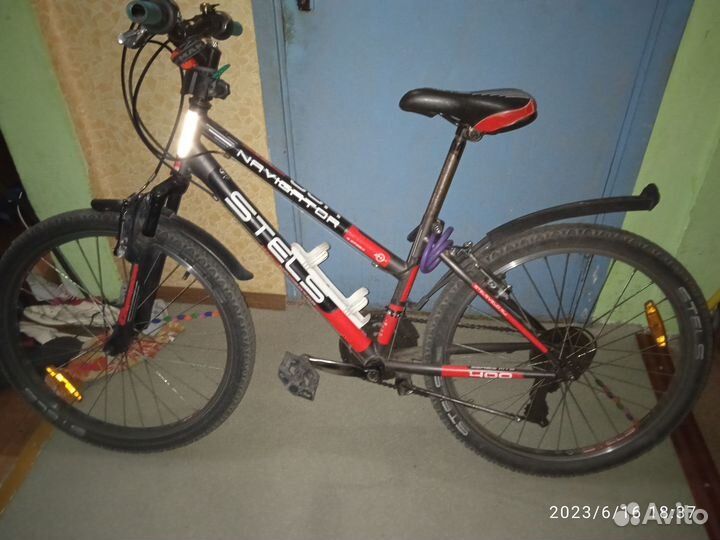 Продам 2 велосипеда. Десна на запчасти