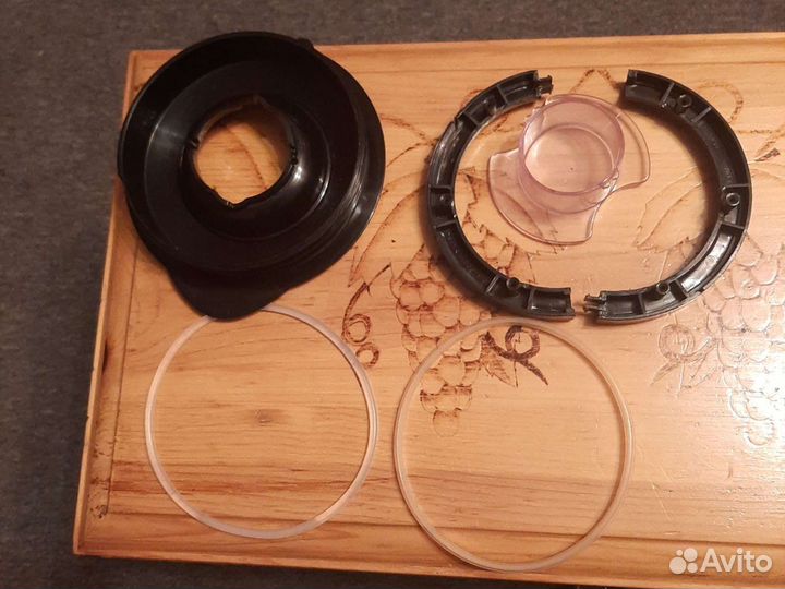 Запчасти от кувшинов блендера