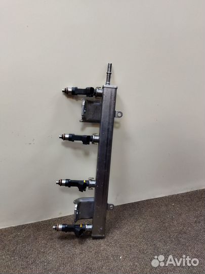 Топливная рейка Мазда