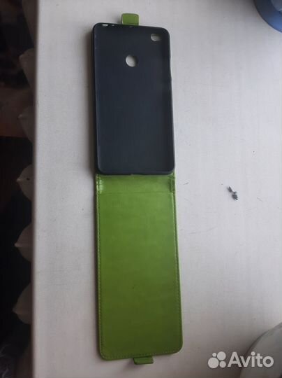 Чехлы на телефон