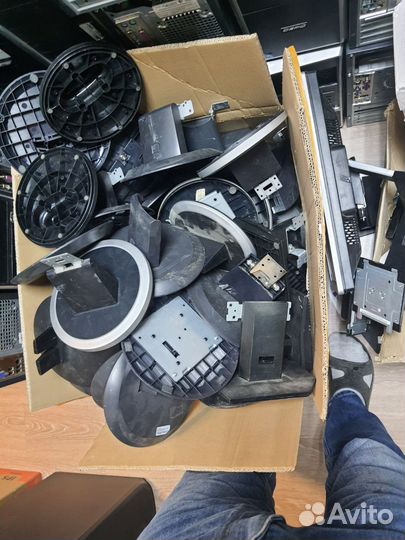 Ножки для мониторов