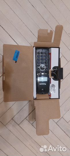 Телефон KX-TG1611RU